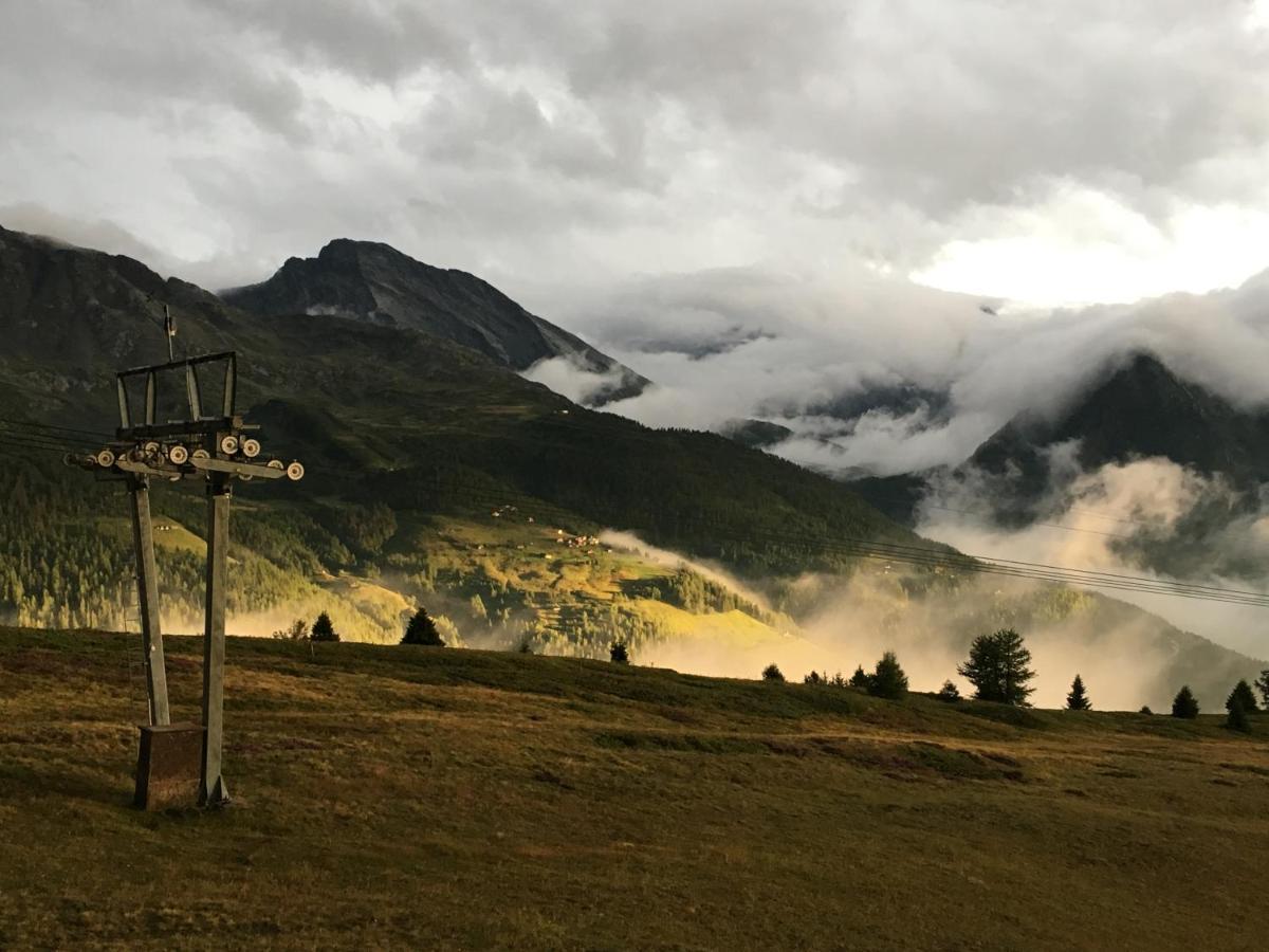 Restaurant Fleschboden Hostel Rosswald Kültér fotó