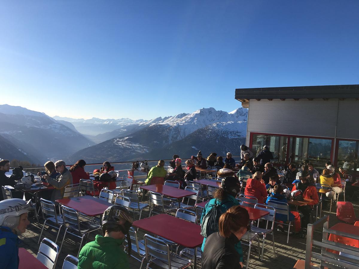 Restaurant Fleschboden Hostel Rosswald Kültér fotó