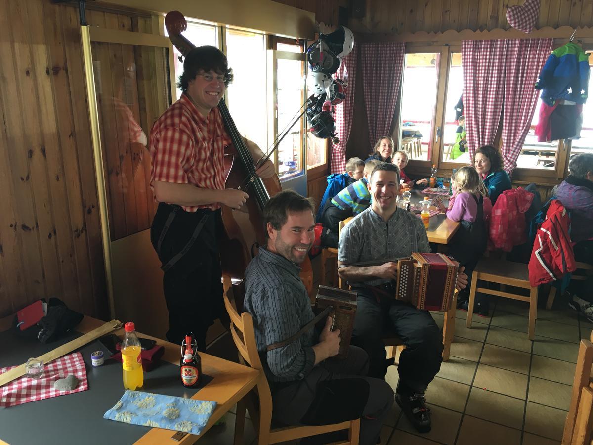Restaurant Fleschboden Hostel Rosswald Kültér fotó